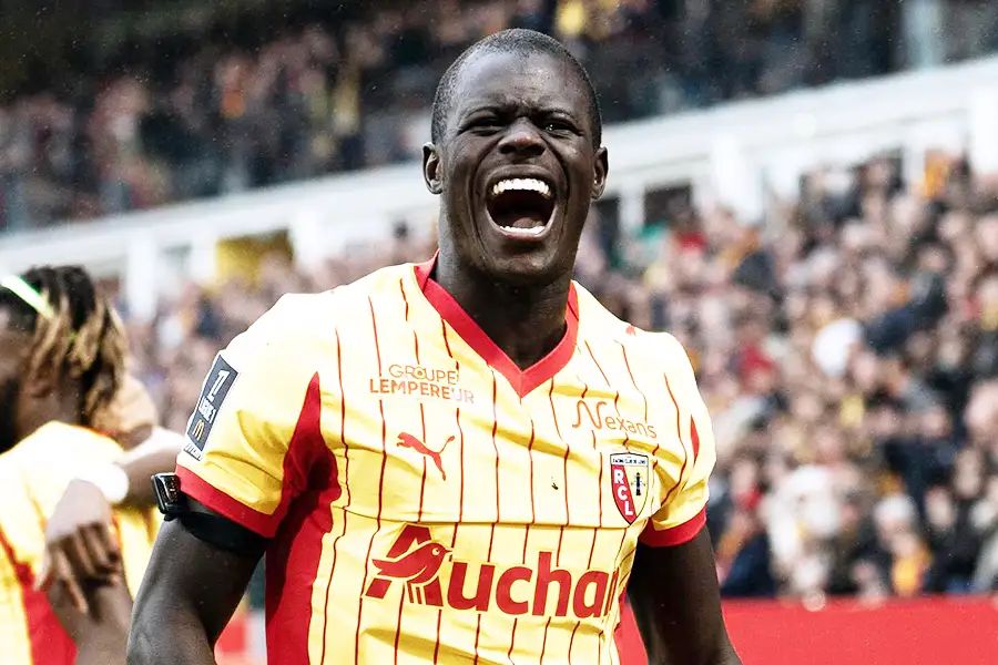 Le meilleur defenseur de Ligue 1 reste dans le projet Coupe du monde